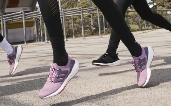 adidas Ultraboost 22